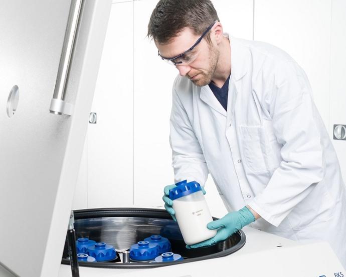 sigma 8ks staande centrifuge met hoge capaciteit voor bioprocessing